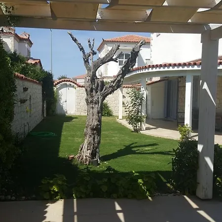 Izmir Cesme Lueks Vila